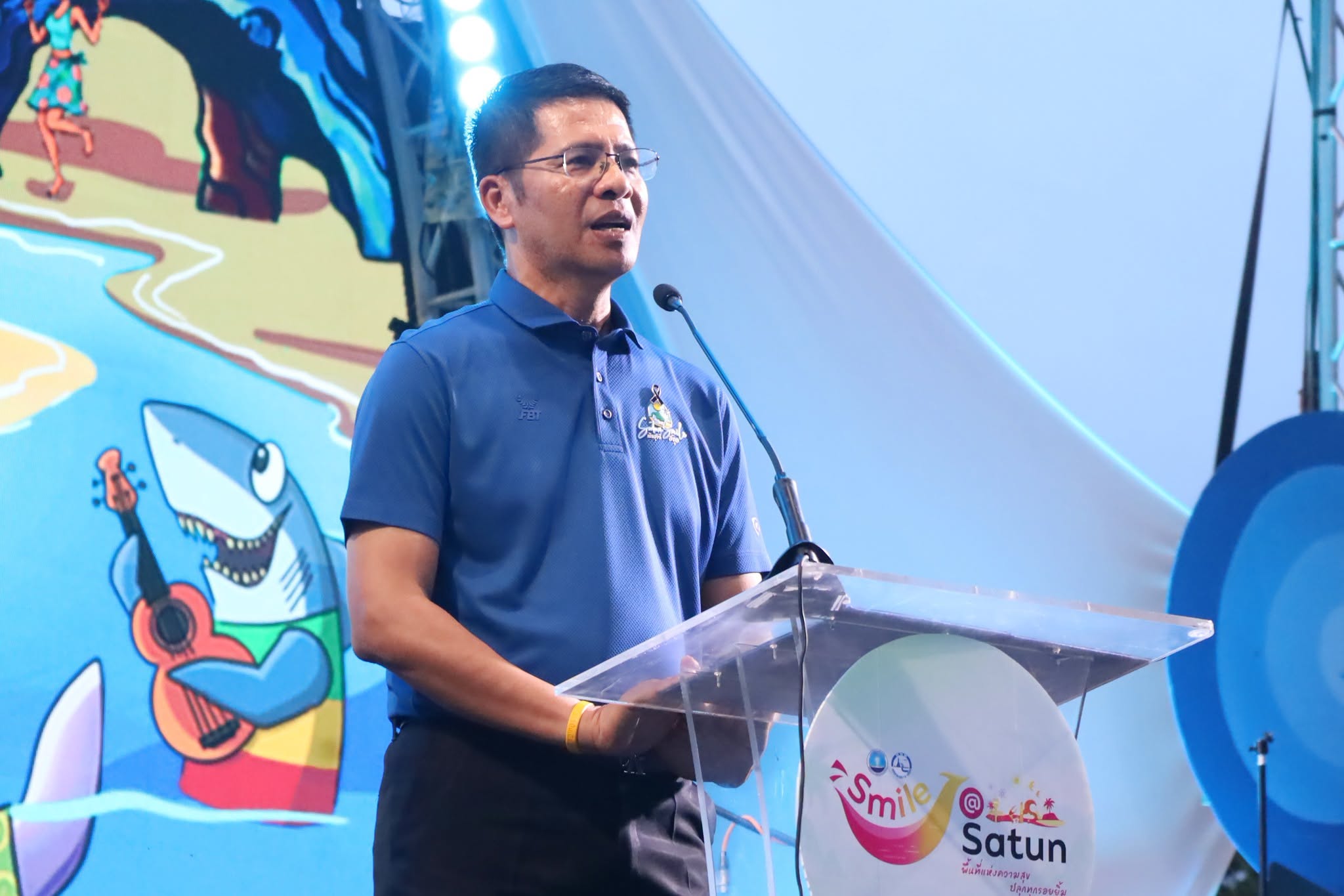 ผู้ว่าฯ สตูล เปิดงาน &ldquo;Smile @Satun&rdquo; กระตุ้นการท่องเที่ยว ฟื้นเศรษฐกิจท้องถิ่น สร้างรอยยิ้มริมชายหาดปากบารา