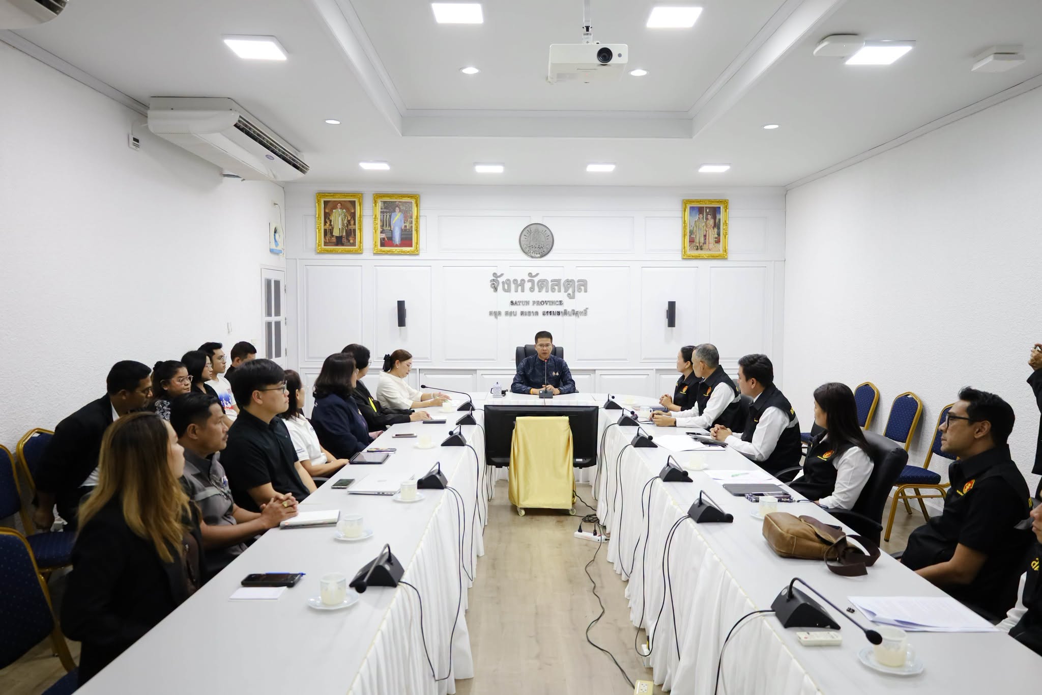 ผู้ว่าฯ สตูล หารือซักซ้อมความเข้าใจการตรวจสอบด้วยวิธีการทางอิเล็กทรอนิกส์ เสริมความเข้าใจส่วนราชการให้ปฏิบัติถูกต้องตามหลักเกณฑ์