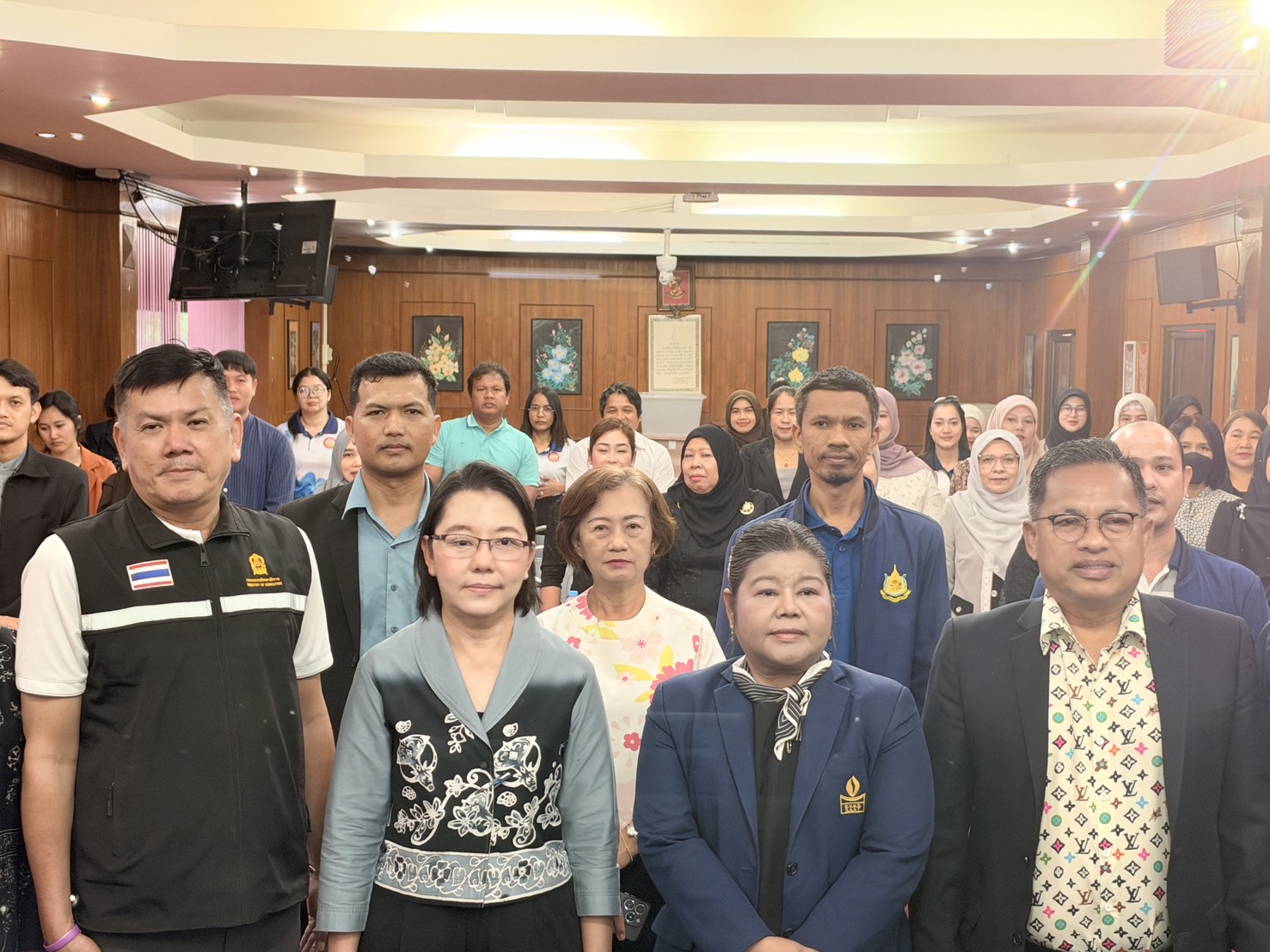 รองผู้ว่าฯ สตูล เปิดสัมมนาเสริมสร้างศักยภาพครูด้านการจัดการเรียนรู้อุทยานธรณี รับมือภัยพิบัติจากการเปลี่ยนแปลงสภาพภูมิอากาศ